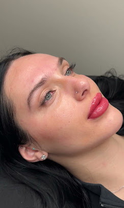 Classic lash extensions applied by Victoria in Etobicoke, Toronto studio