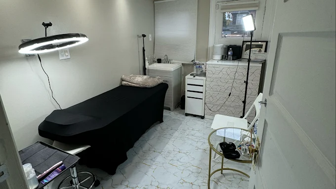 Professional Permanent Makeup in Toronto Victoria studio interior
